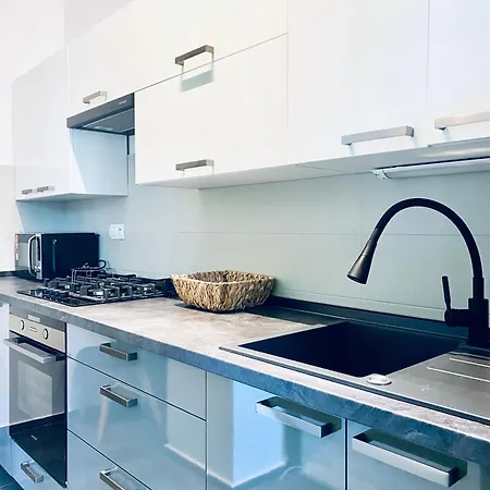 Carla Comfort Apartment