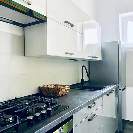 Carla Comfort With 2 Bathrooms Апартаменты Кошице