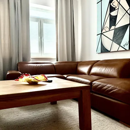 Carla Comfort With 2 Bathrooms Kassa